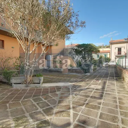 Elba, Fronte Mare, Terrazza E Posto Auto! By Alfareal アパート